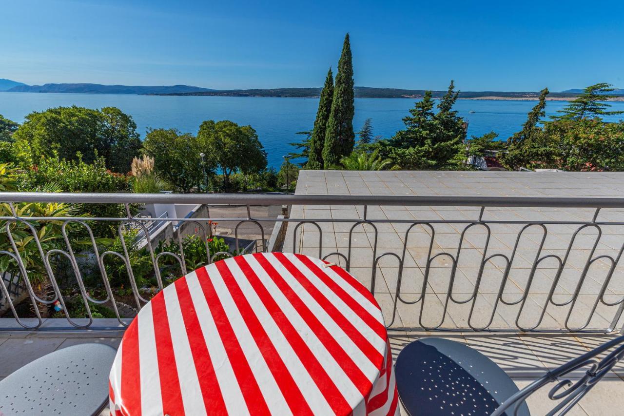 Apartmani Loki Dramalj Esterno foto