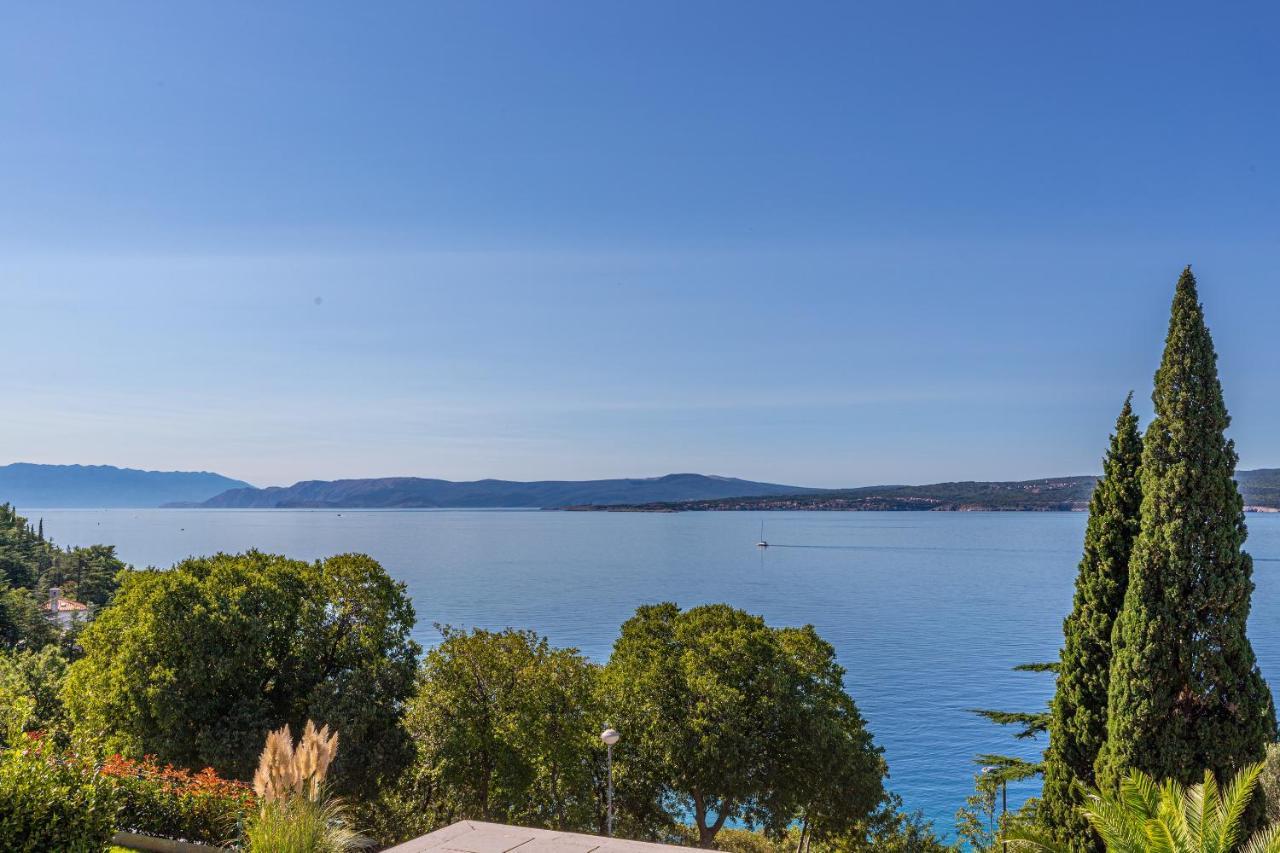 Apartmani Loki Dramalj Esterno foto