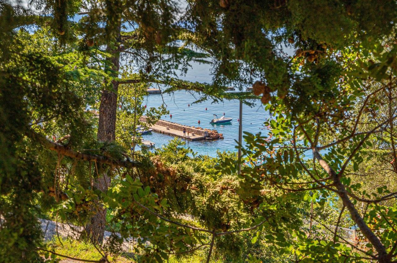 Apartmani Loki Dramalj Esterno foto