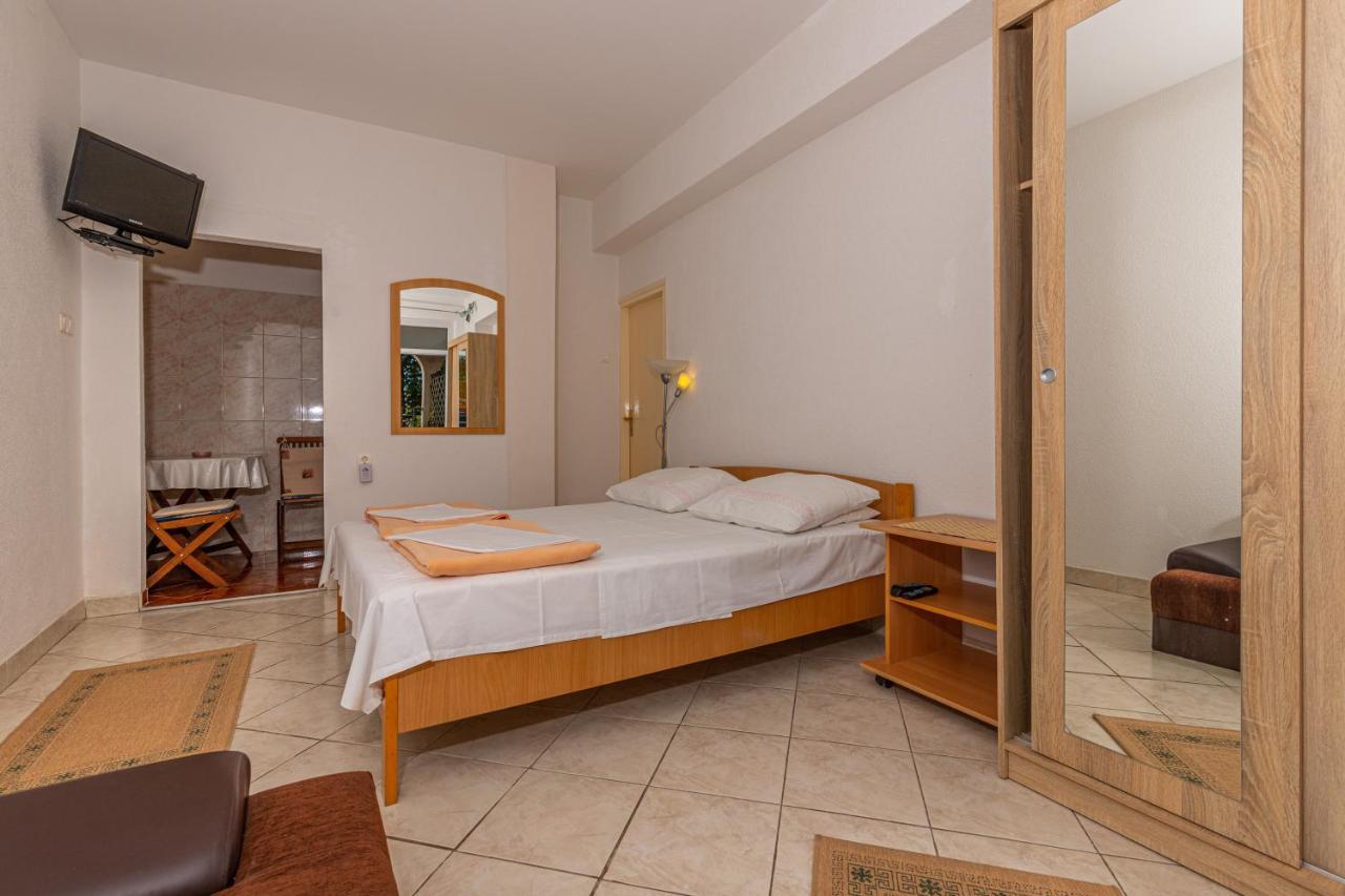Apartmani Loki Dramalj Esterno foto