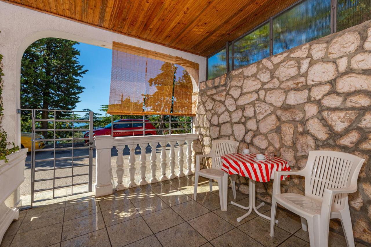 Apartmani Loki Dramalj Esterno foto