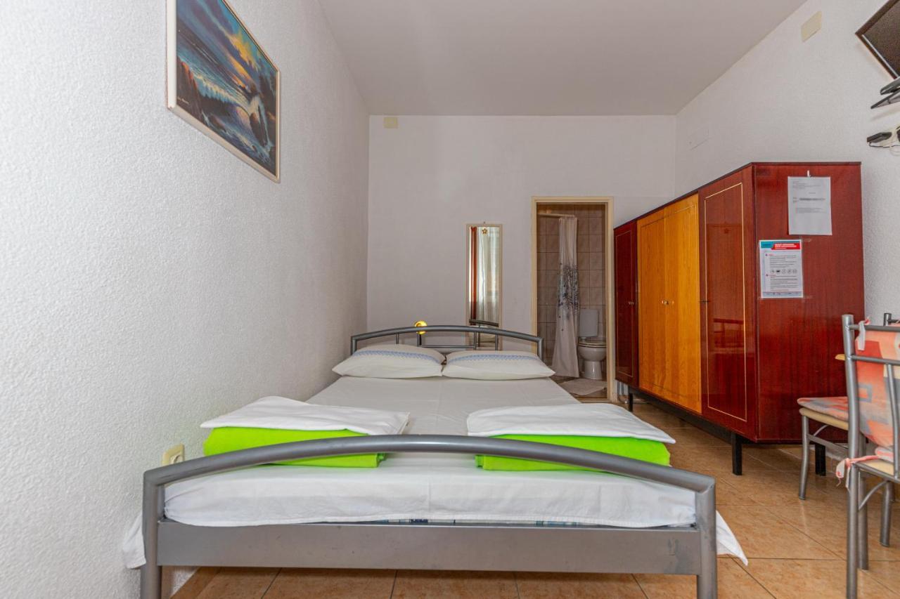 Apartmani Loki Dramalj Esterno foto