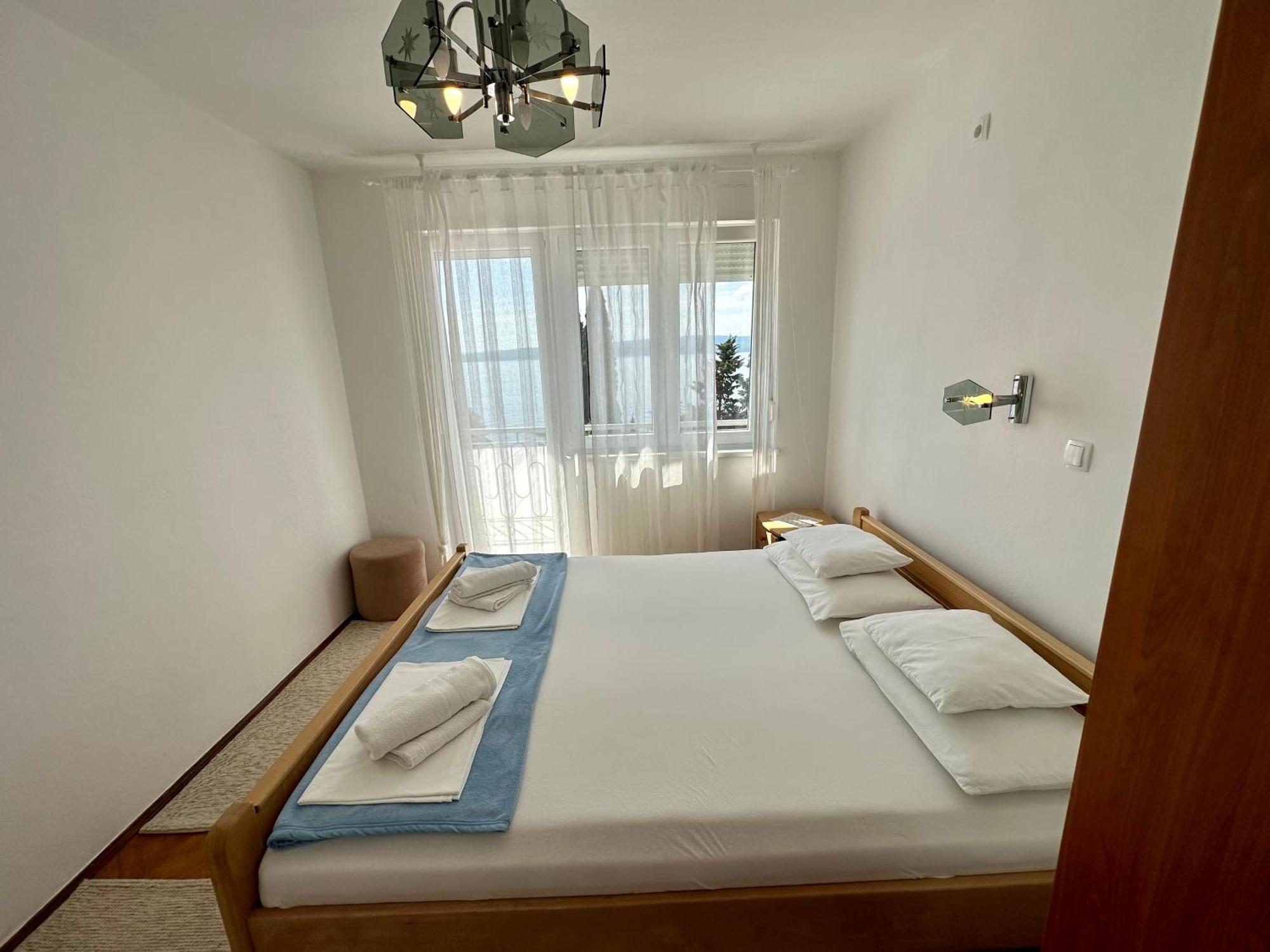 Apartmani Loki Dramalj Esterno foto