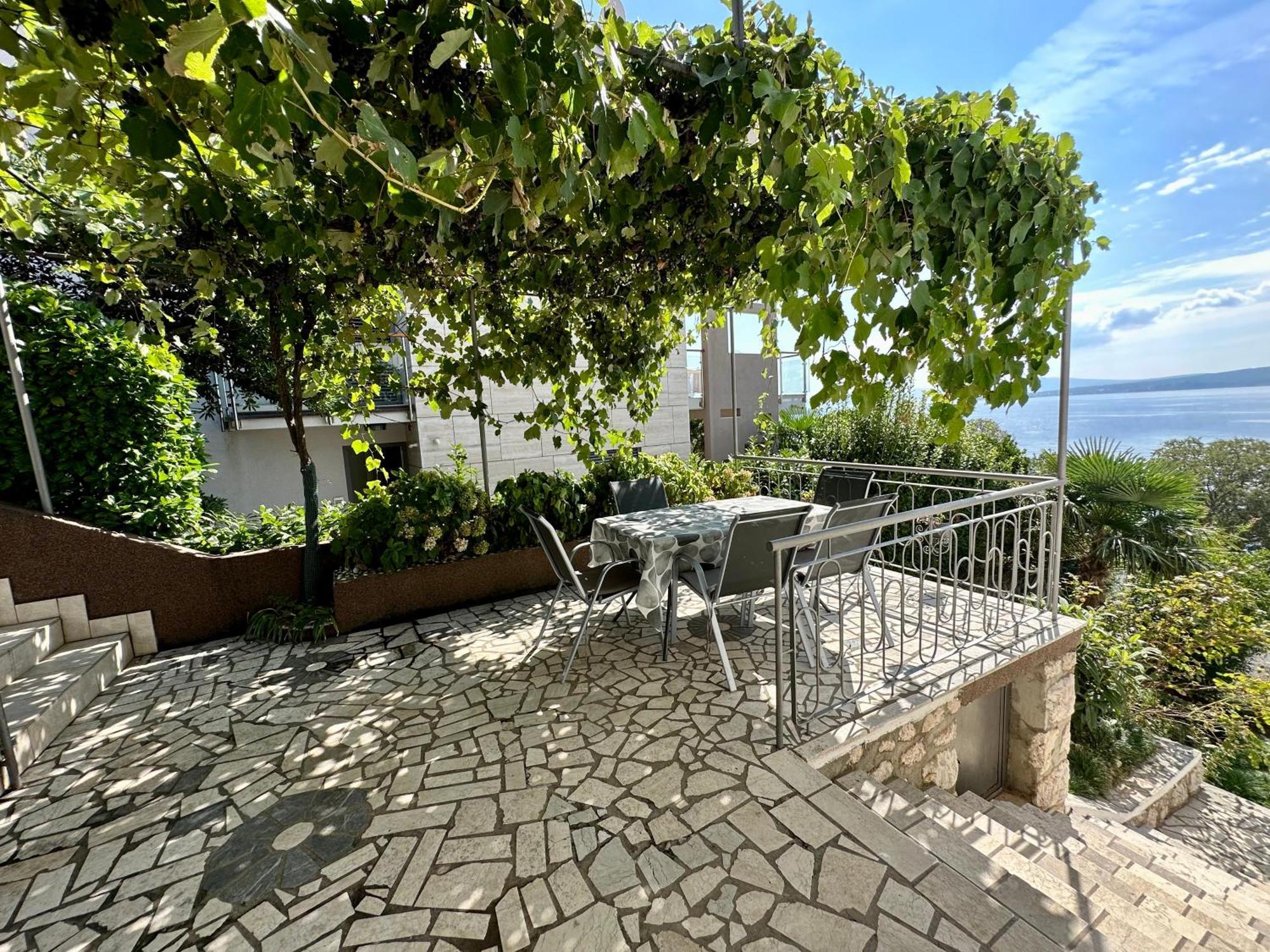 Apartmani Loki Dramalj Esterno foto